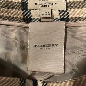 US size 8 Burberry skirt.  Like new!!